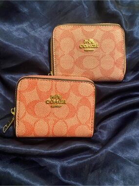 Coach Coral Signature Zip Card Wallet